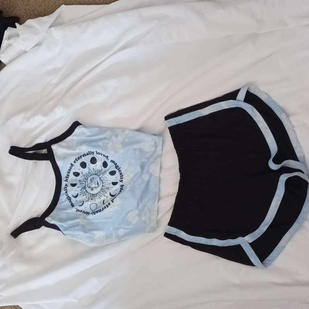 Teen Pajama Set // Size 3-5 // Brand No Boundaries //